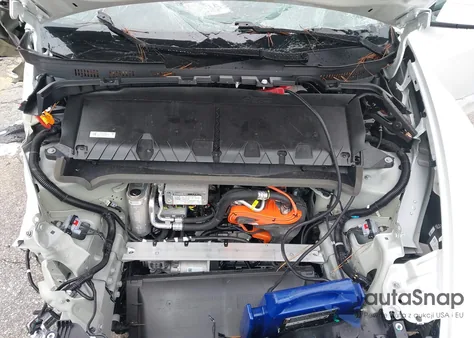 2026 Tesla Model Y Long Range Dual Motor All-Wheel Drive/Long Range Launch Series from USA, damaged, VIN 7SAYGDEE8TA384965